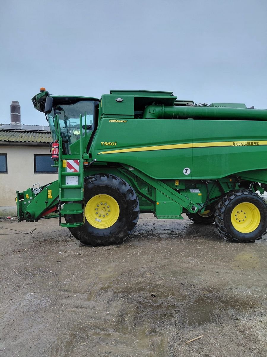 Mähdrescher of the type John Deere T5 600, Gebrauchtmaschine in Grund (Picture 2)