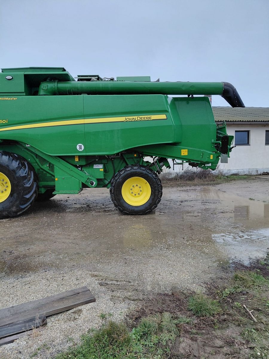 Mähdrescher of the type John Deere T5 600, Gebrauchtmaschine in Grund (Picture 11)