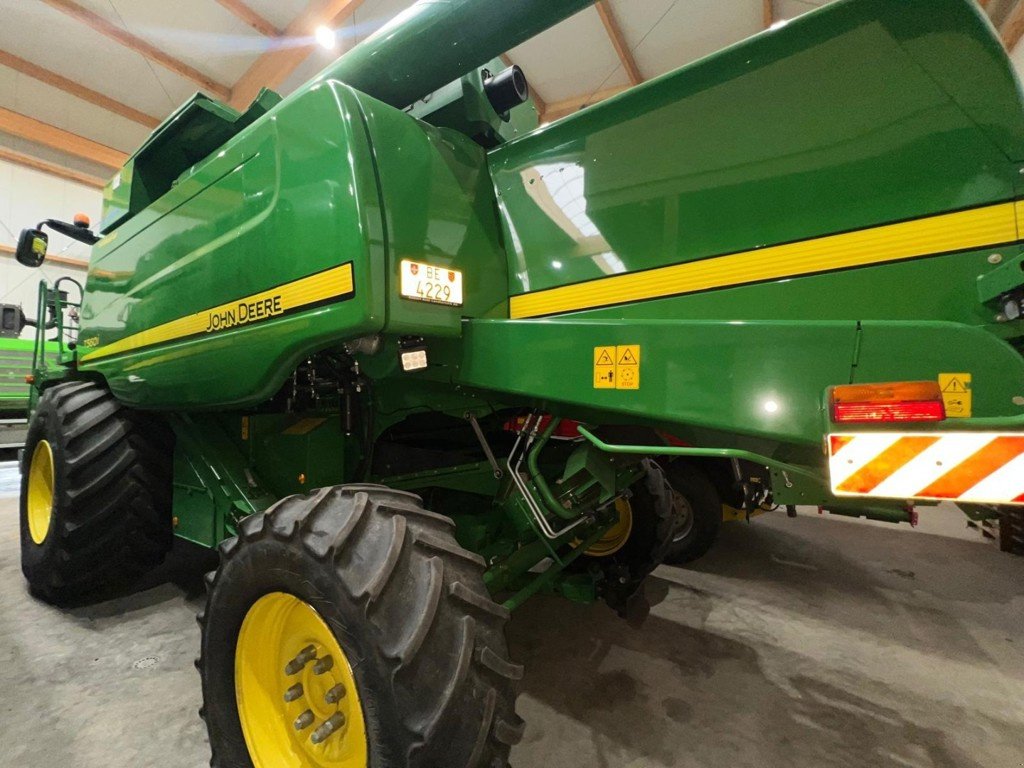 Mähdrescher des Typs John Deere T550 Hill Master, Gebrauchtmaschine in Regensdorf (Bild 4)