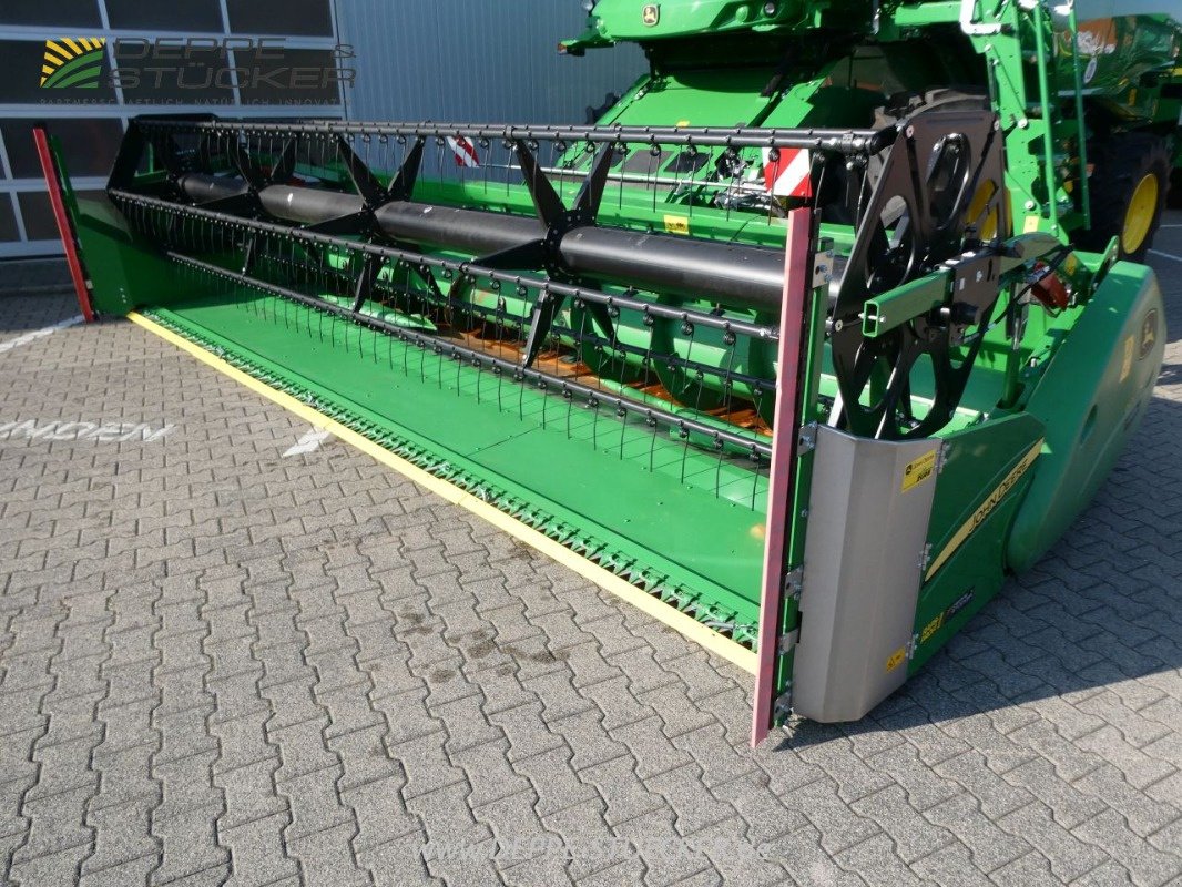 Mähdrescher des Typs John Deere T550 HM mit 620R + SWW, Gebrauchtmaschine in Polleben (Bild 11)