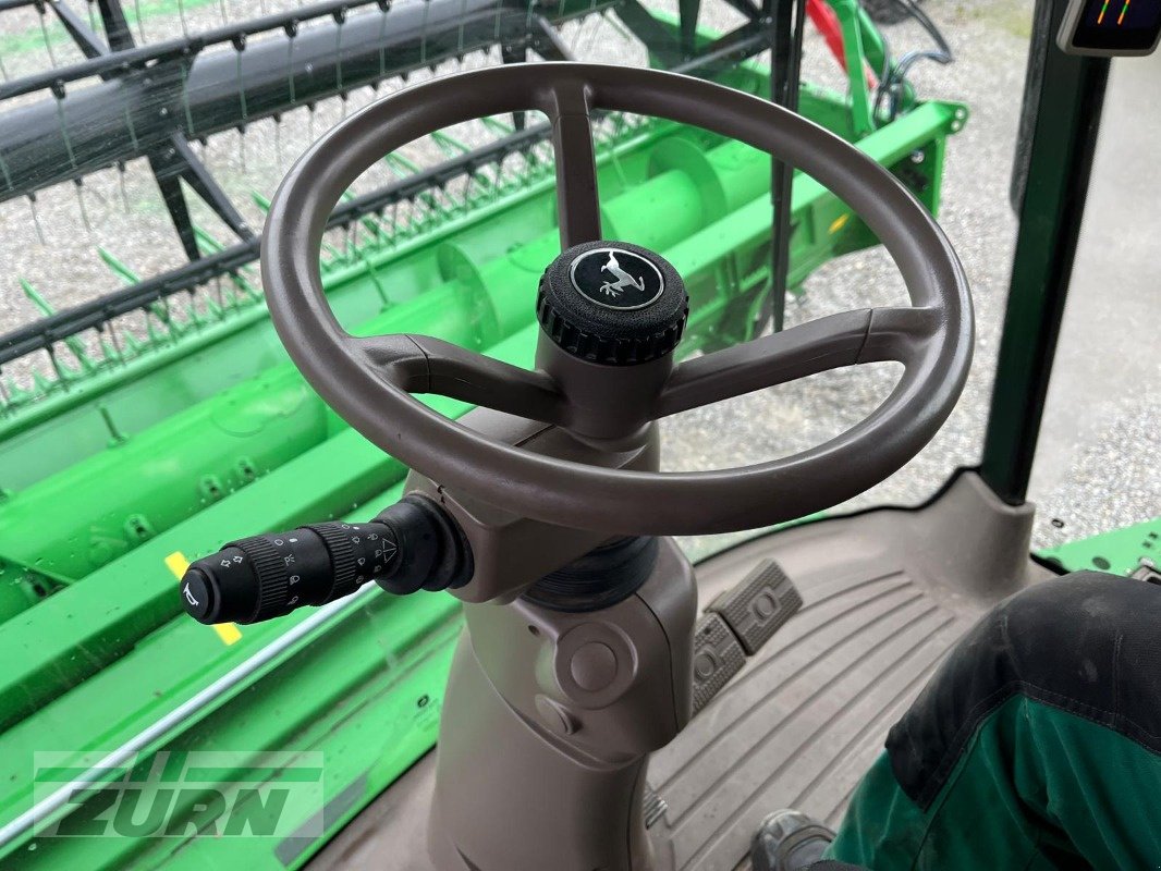 Mähdrescher des Typs John Deere T550 HM (MY19), Gebrauchtmaschine in Kanzach (Bild 19)