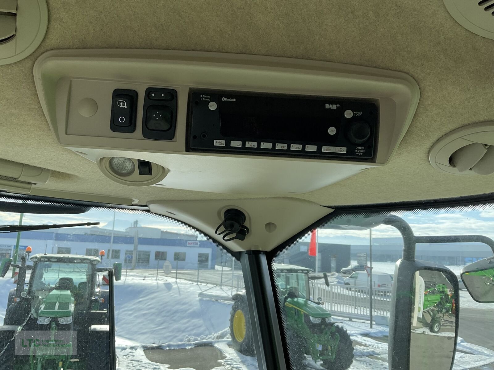 Mähdrescher des Typs John Deere T550 i, Vorführmaschine in Korneuburg (Bild 8)