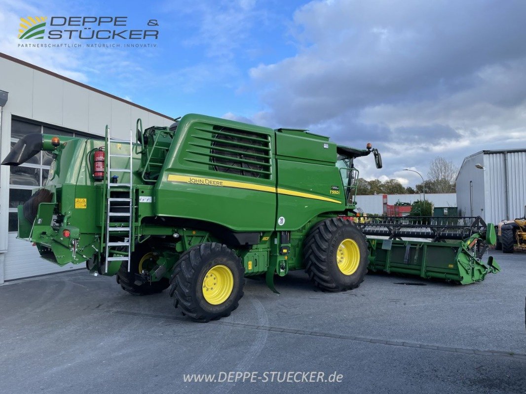 Mähdrescher of the type John Deere T550 mit 622R, Gebrauchtmaschine in Beckum (Picture 2)