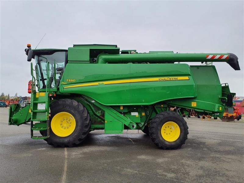 Mähdrescher del tipo John Deere T550, Gebrauchtmaschine In ANTIGNY (Immagine 9)