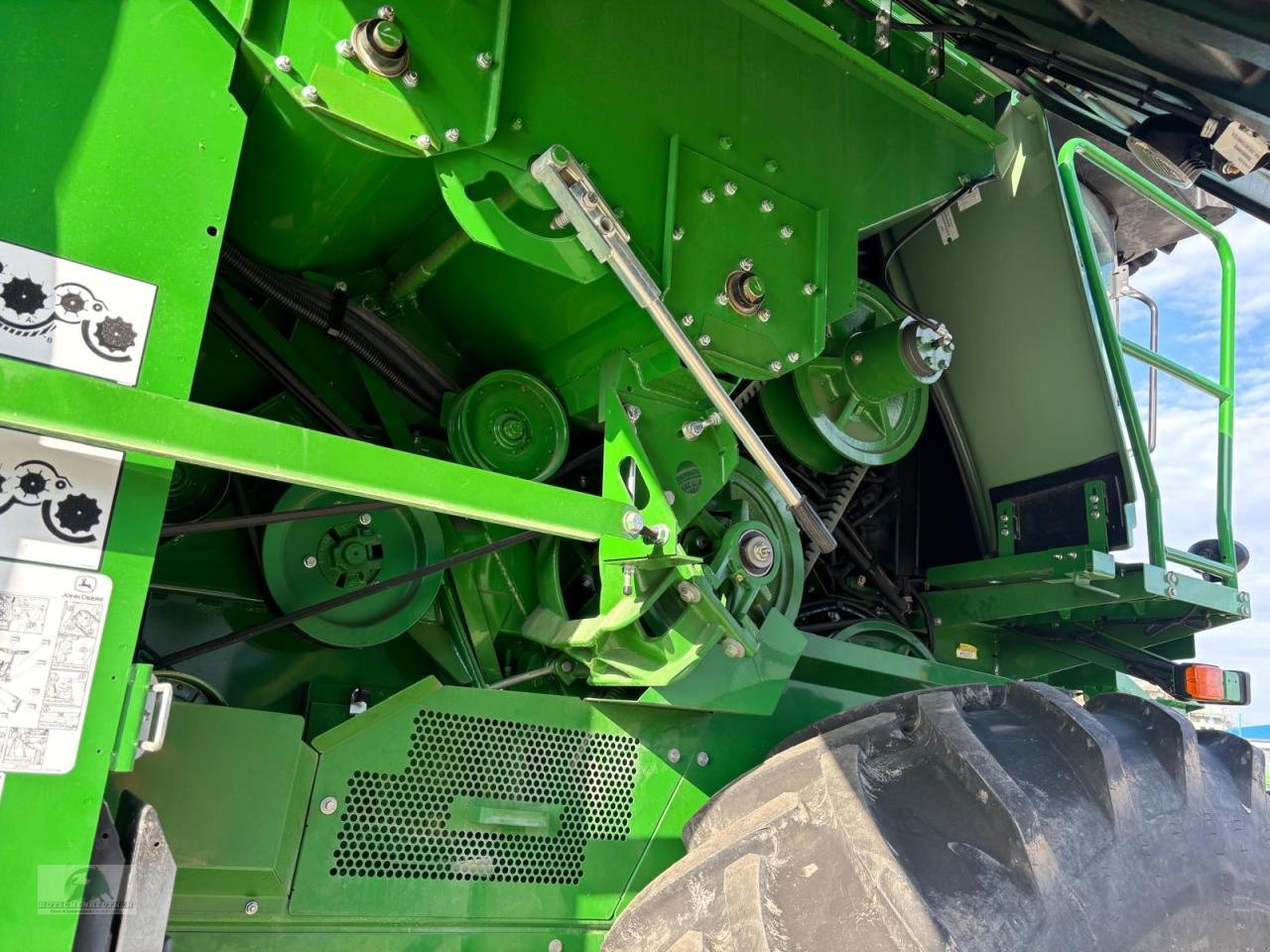 Mähdrescher des Typs John Deere T550, Neumaschine in Münchberg (Bild 9)