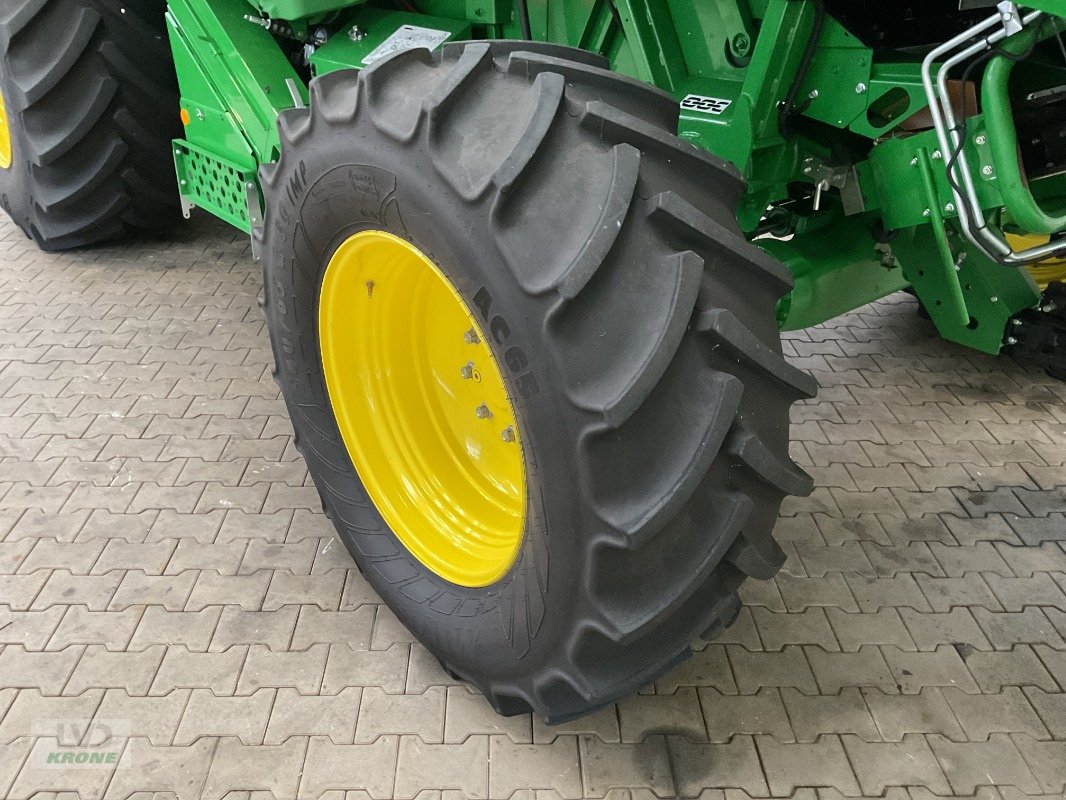 Mähdrescher от тип John Deere T550, Gebrauchtmaschine в Spelle (Снимка 9)