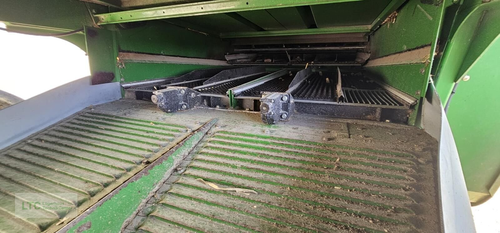 Mähdrescher typu John Deere T550, Gebrauchtmaschine v Korneuburg (Obrázek 12)