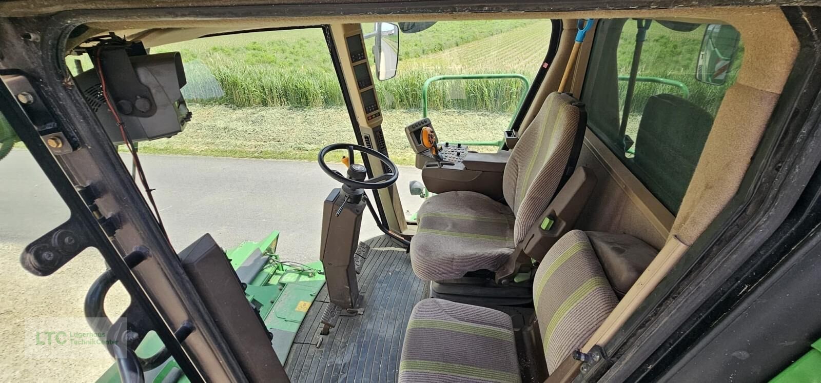 Mähdrescher typu John Deere T550, Gebrauchtmaschine v Korneuburg (Obrázek 2)