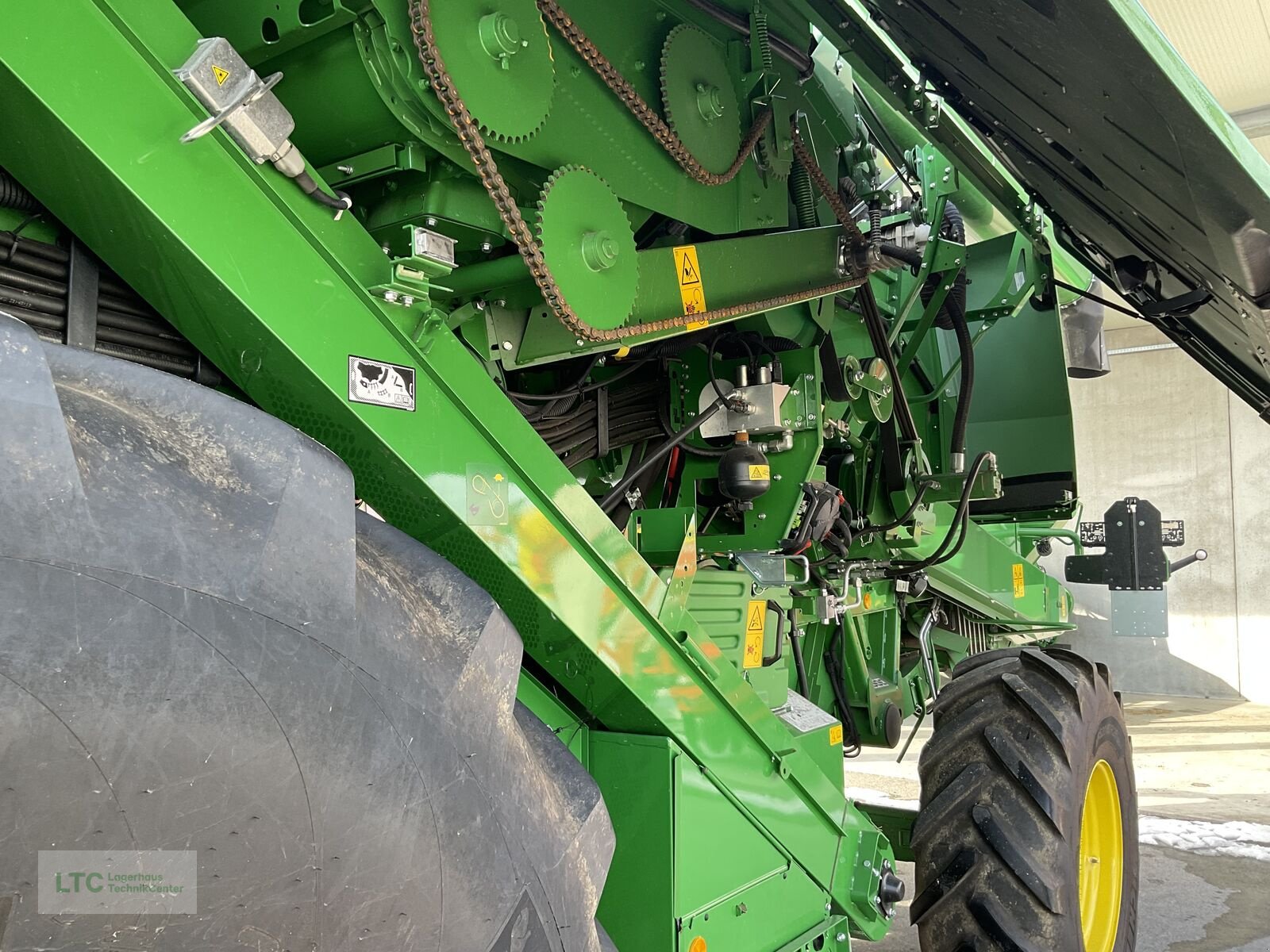 Mähdrescher типа John Deere T550, Vorführmaschine в Korneuburg (Фотография 12)