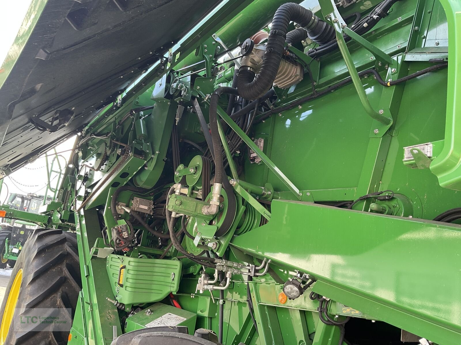 Mähdrescher типа John Deere T550, Vorführmaschine в Korneuburg (Фотография 28)