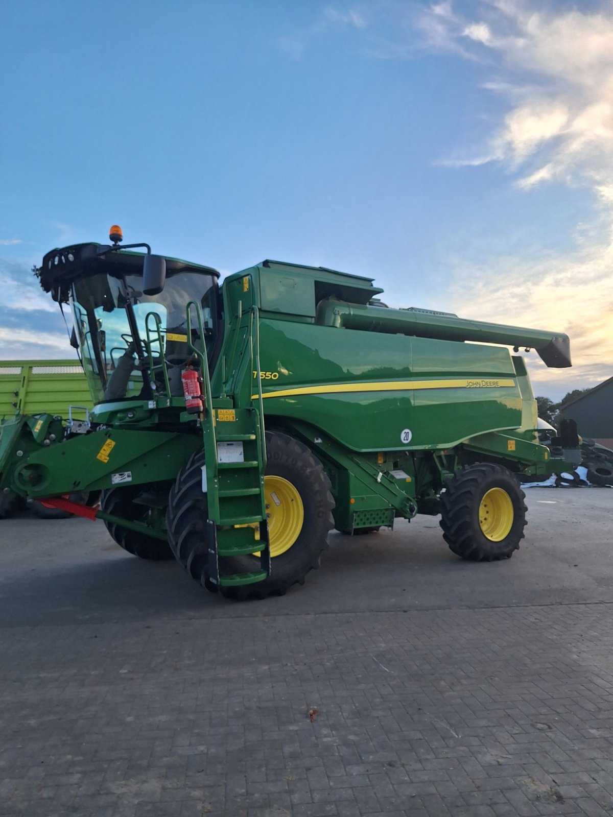 Mähdrescher des Typs John Deere T550, Gebrauchtmaschine in Südlohn (Bild 1)