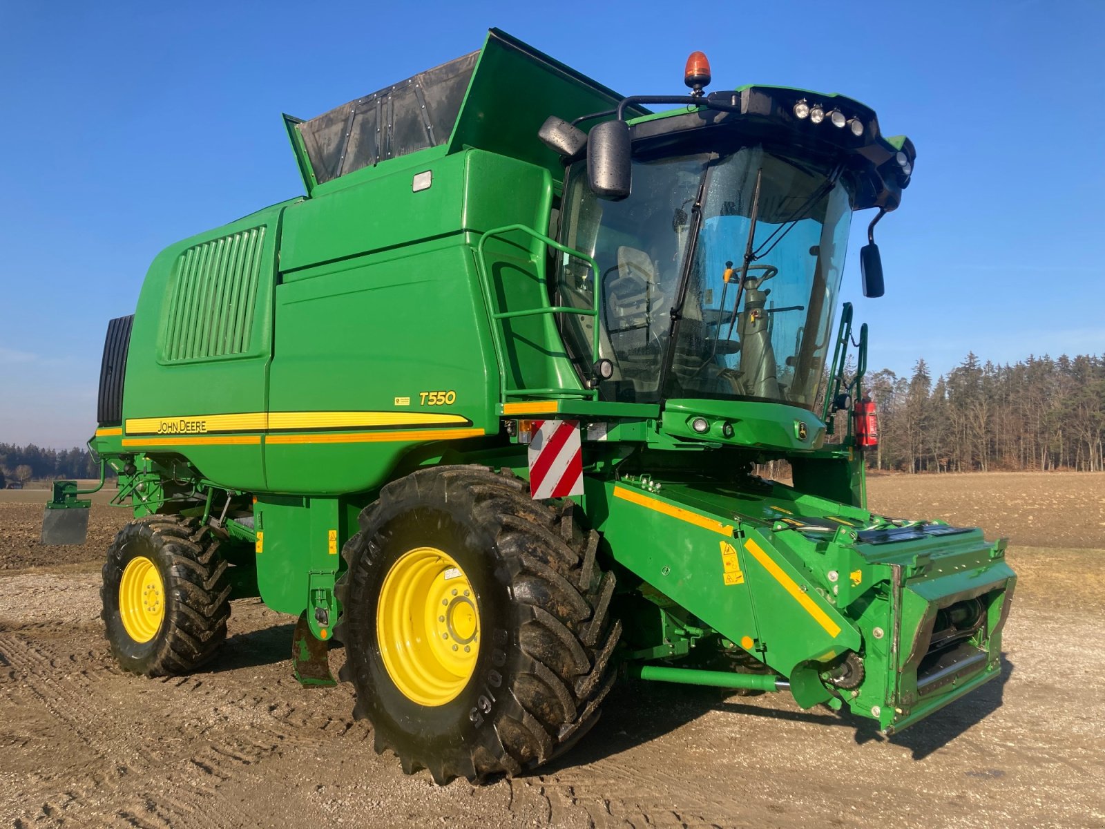 Mähdrescher типа John Deere T550, Gebrauchtmaschine в Tittmoning (Фотография 5)