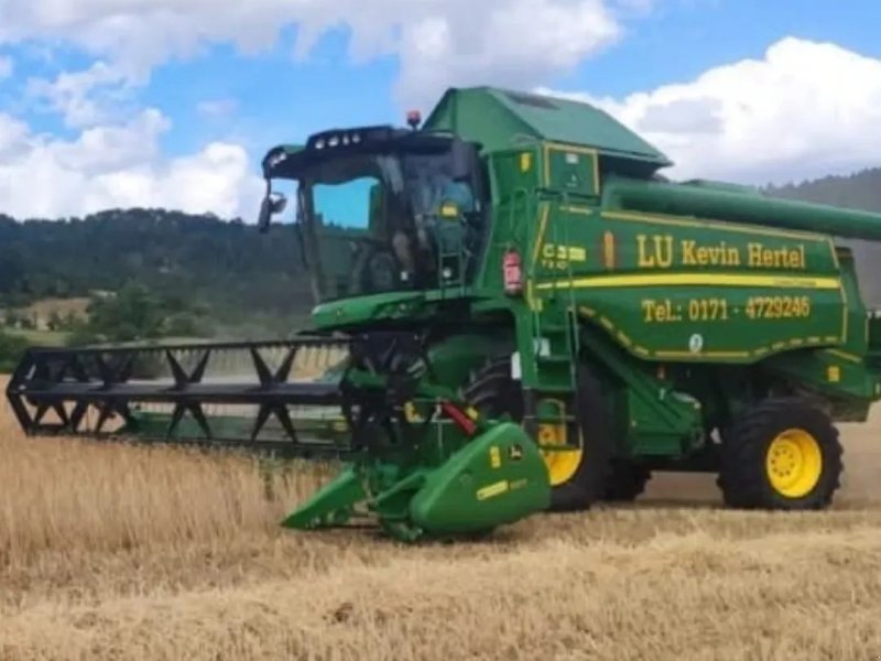 Mähdrescher des Typs John Deere T550, Gebrauchtmaschine in Reichenbach (Bild 1)