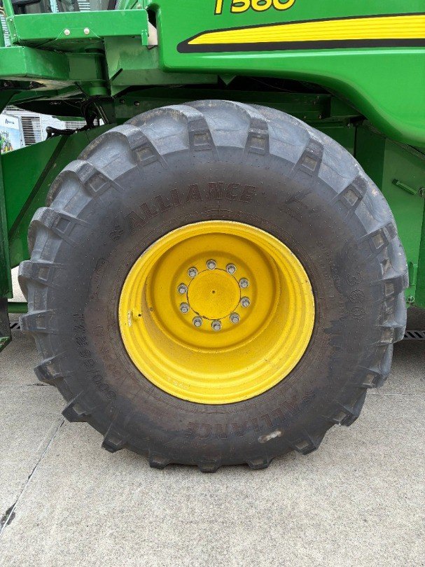 Mähdrescher des Typs John Deere T560 Hill Master, Gebrauchtmaschine in Regensdorf (Bild 4)