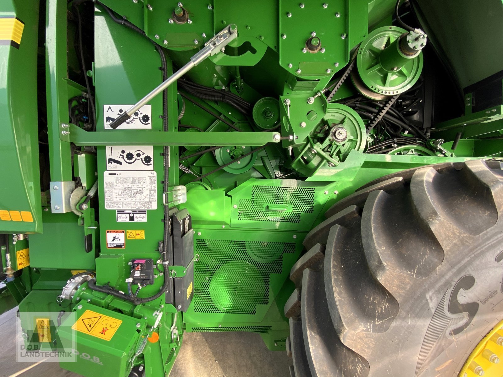 Mähdrescher des Typs John Deere T560 Hillmaster, Gebrauchtmaschine in Lauterhofen (Bild 22)