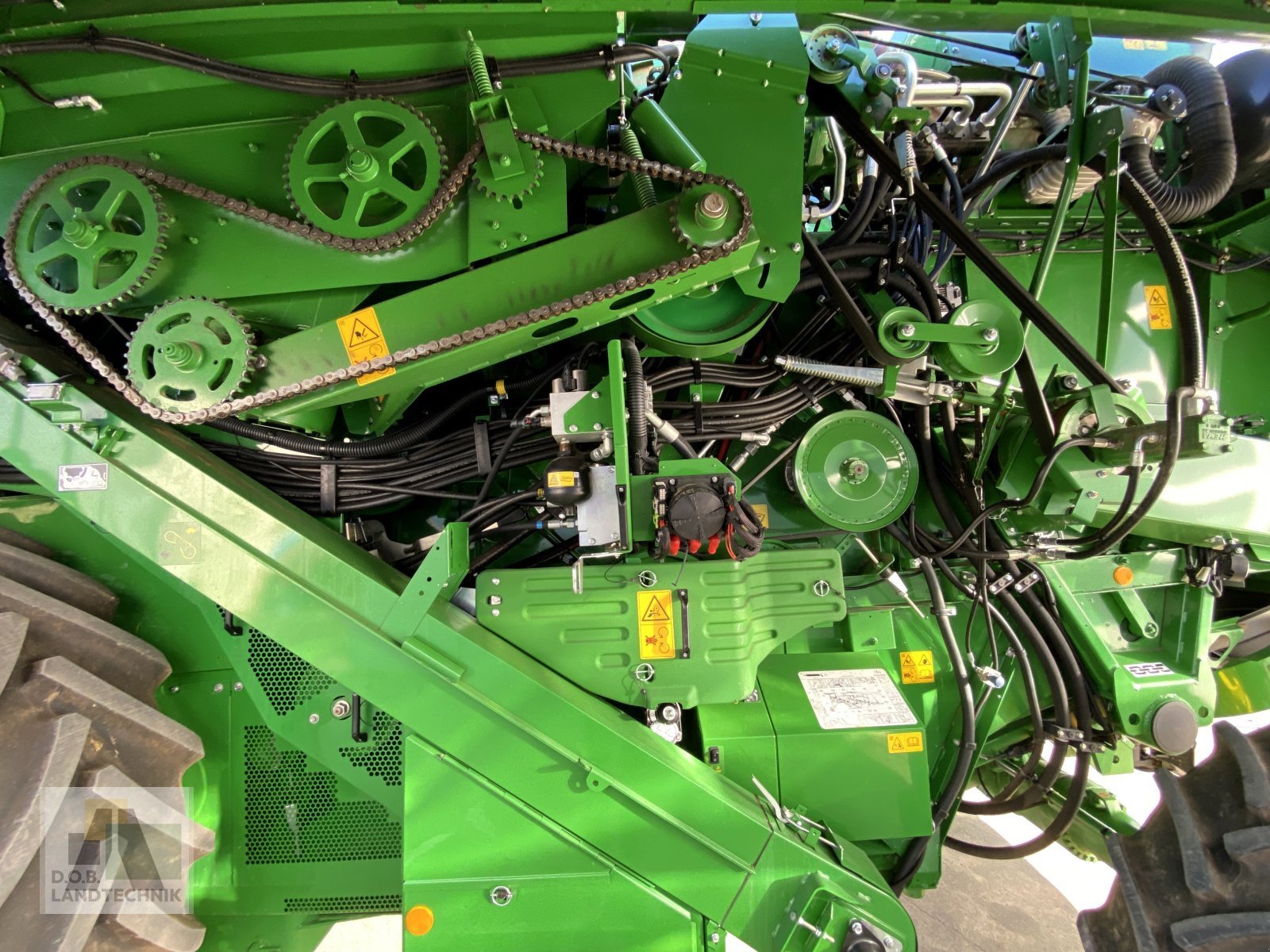 Mähdrescher des Typs John Deere T560 Hillmaster, Gebrauchtmaschine in Lauterhofen (Bild 23)