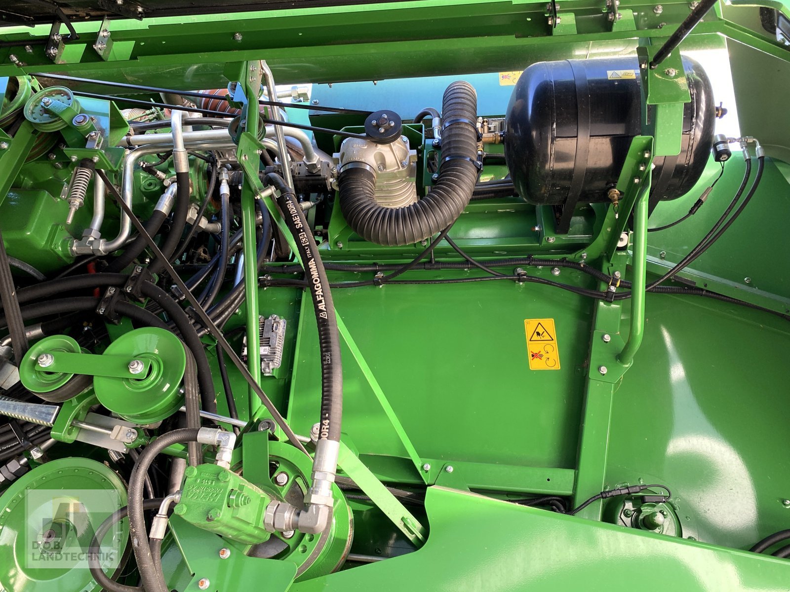 Mähdrescher des Typs John Deere T560 Hillmaster, Gebrauchtmaschine in Lauterhofen (Bild 25)