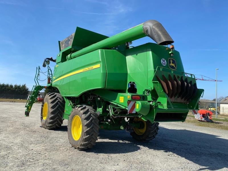 Mähdrescher tip John Deere T560 HM, Gebrauchtmaschine in LE PONT CHRETIEN (Poză 7)