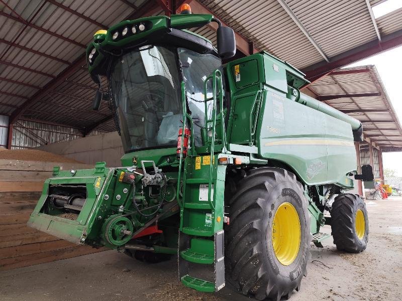 Mähdrescher des Typs John Deere T560 HM, Gebrauchtmaschine in VERDUN (Bild 4)