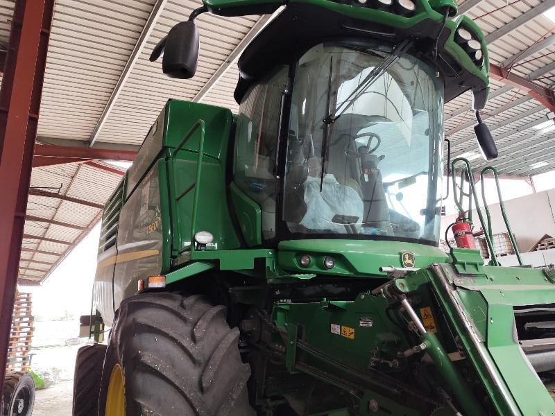 Mähdrescher des Typs John Deere T560 HM, Gebrauchtmaschine in VERDUN (Bild 5)