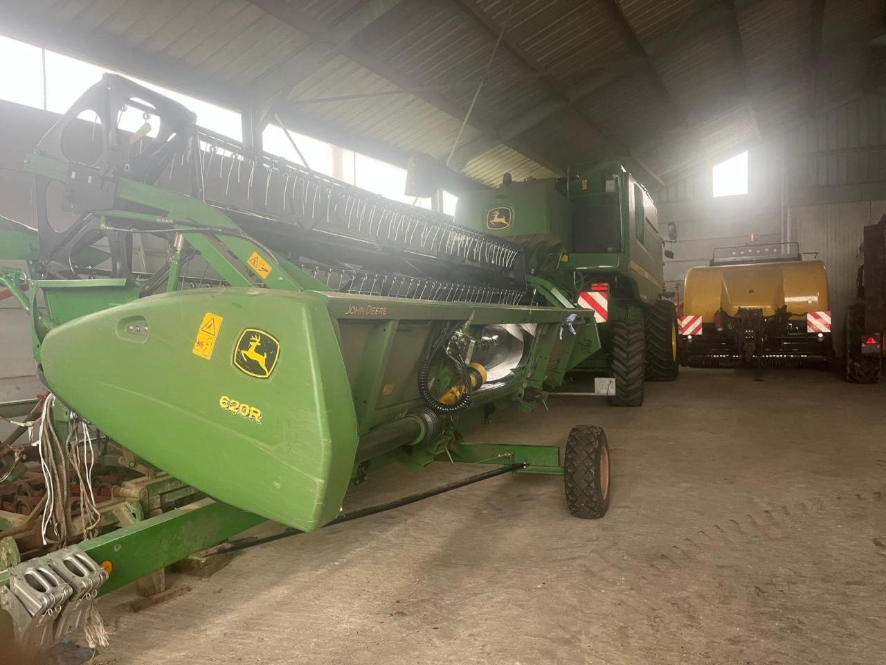 Mähdrescher del tipo John Deere T560 HM, Gebrauchtmaschine In Zweibrücken (Immagine 3)