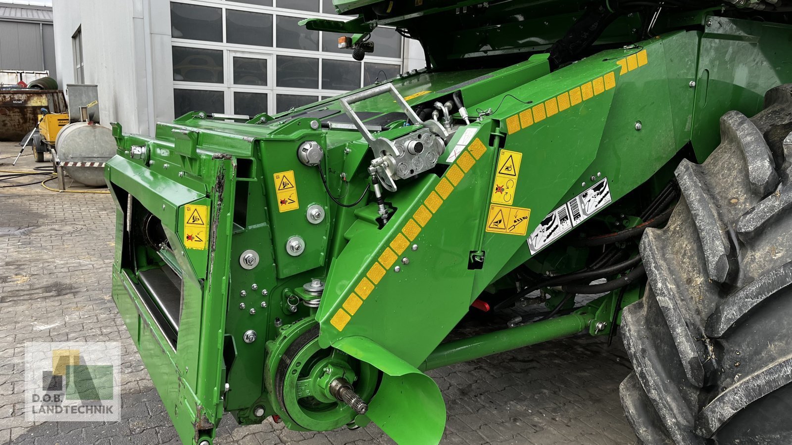 Mähdrescher of the type John Deere T560 I HM, Gebrauchtmaschine in Langweid am Lech (Picture 12)
