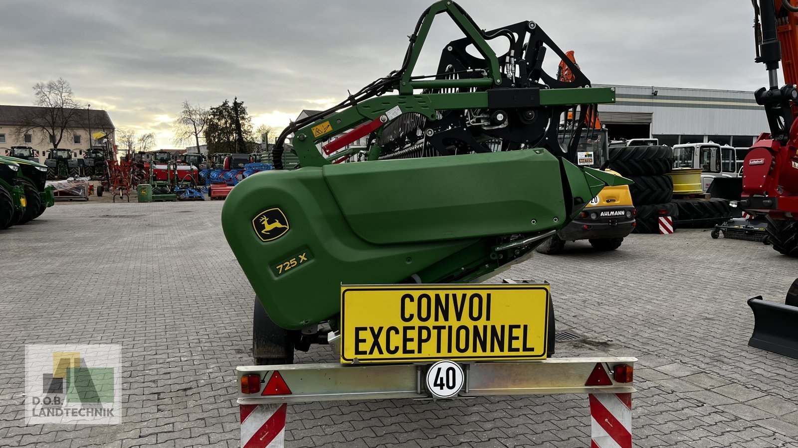 Mähdrescher of the type John Deere T560 I HM, Gebrauchtmaschine in Langweid am Lech (Picture 26)