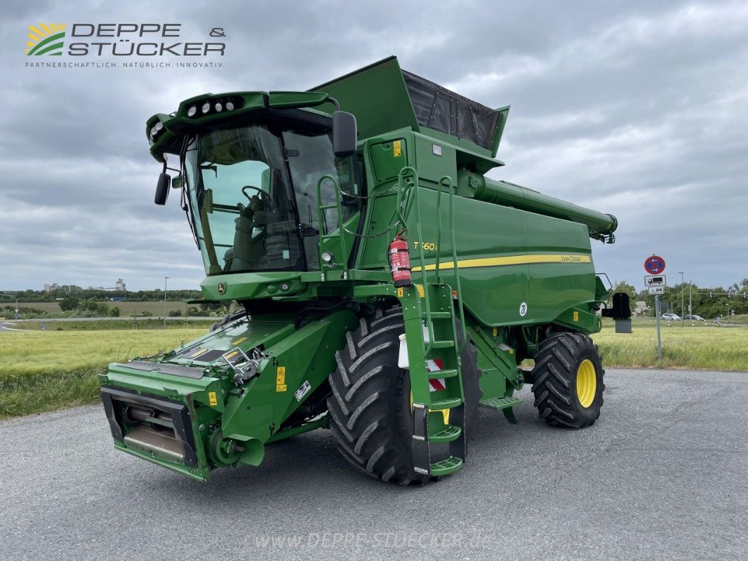 Mähdrescher tip John Deere T560 mit 722PF, Gebrauchtmaschine in Beckum (Poză 1)