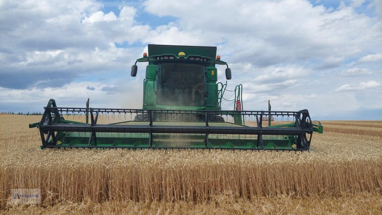 Mähdrescher tip John Deere T560 + SW + SWW, Gebrauchtmaschine in Wölferheim (Poză 3)