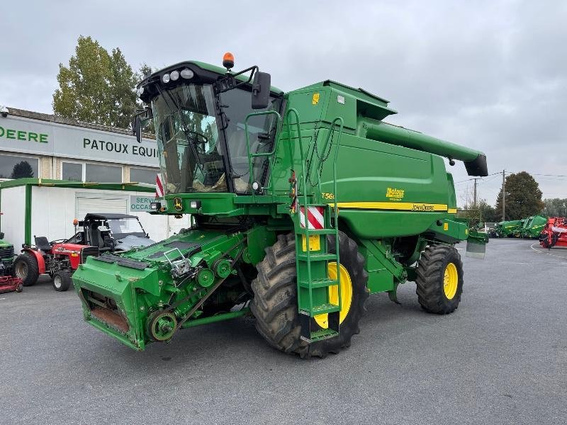Mähdrescher tip John Deere T560, Gebrauchtmaschine in ESCAUDOEUVRES (Poză 1)