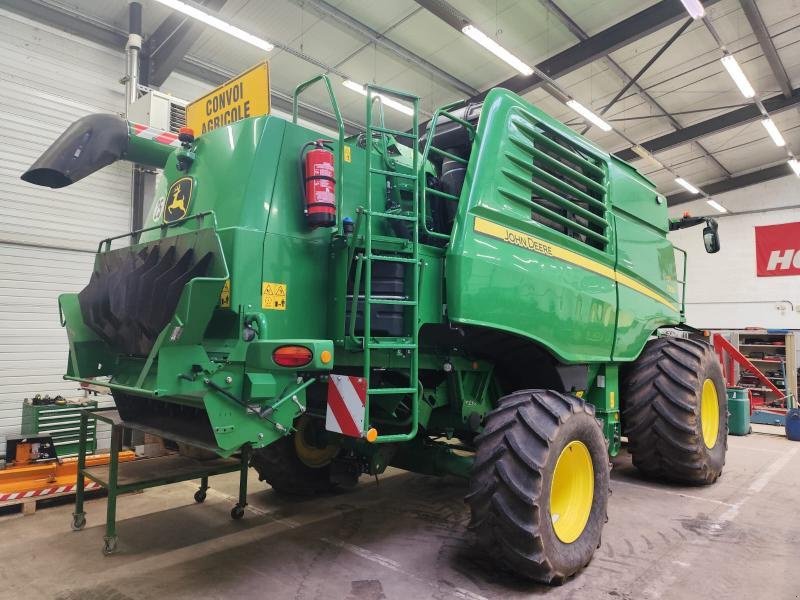 Mähdrescher типа John Deere T560, Gebrauchtmaschine в SAINT GENEST D'AMBIERE (Фотография 3)