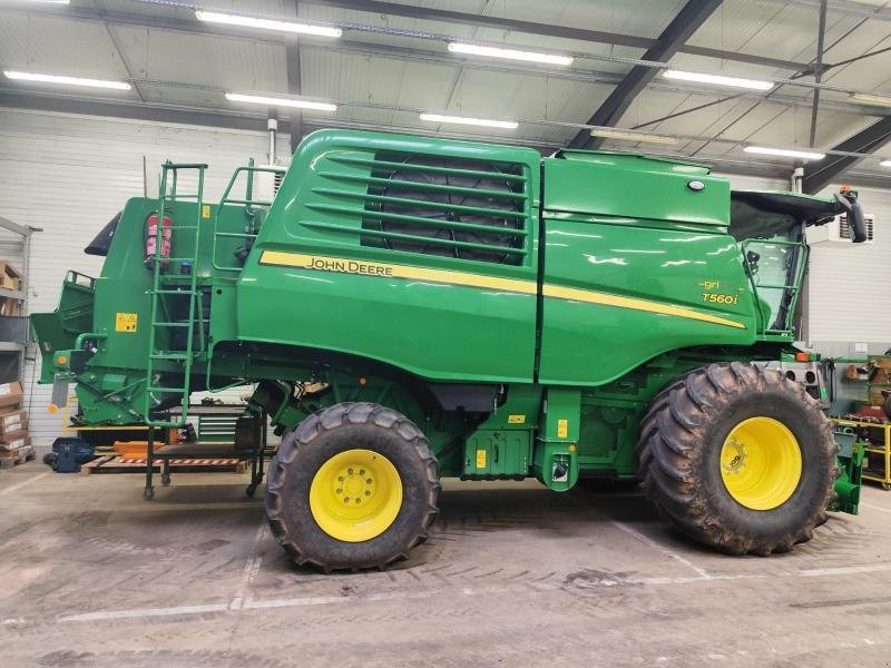 Mähdrescher типа John Deere T560, Gebrauchtmaschine в SAINT GENEST D'AMBIERE (Фотография 2)
