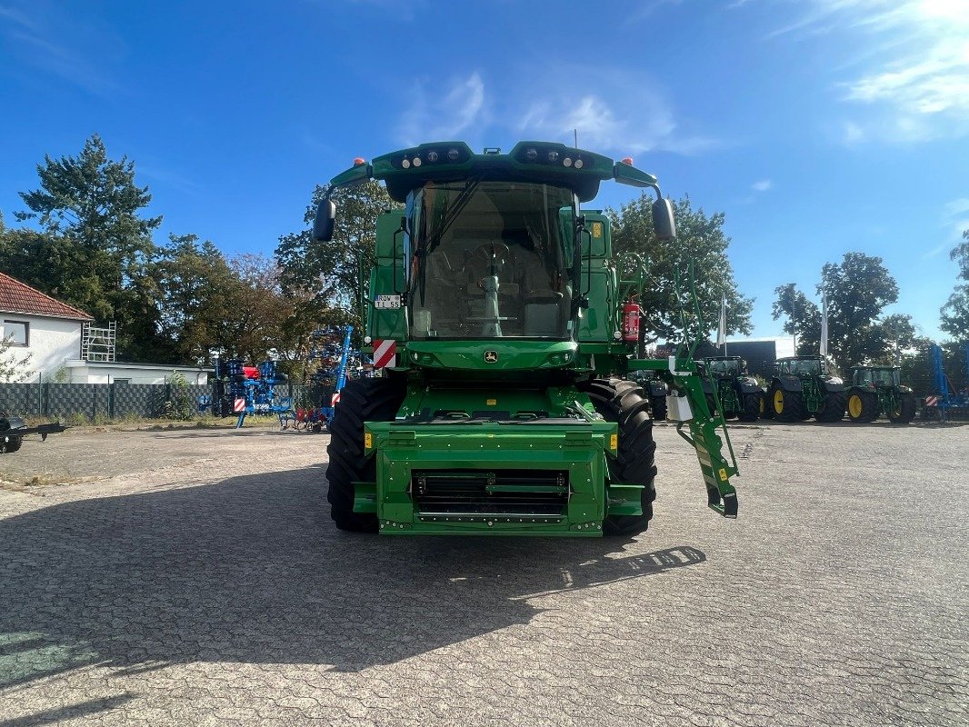 Mähdrescher of the type John Deere T560, Neumaschine in Sittensen (Picture 3)