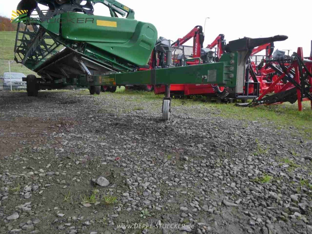 Mähdrescher of the type John Deere T560i HM +625X, Gebrauchtmaschine in Lauterberg/Barbis (Picture 17)