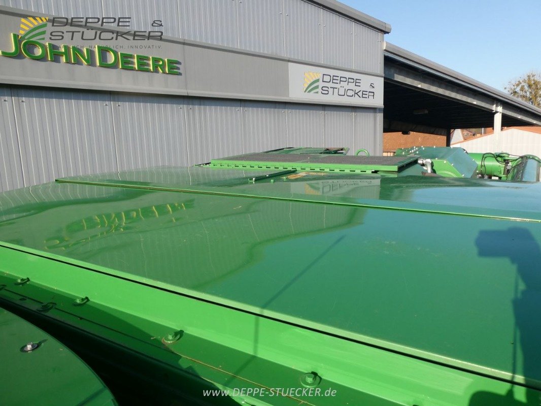 Mähdrescher of the type John Deere T560i HM mit 625X, Gebrauchtmaschine in Lauterberg/Barbis (Picture 17)