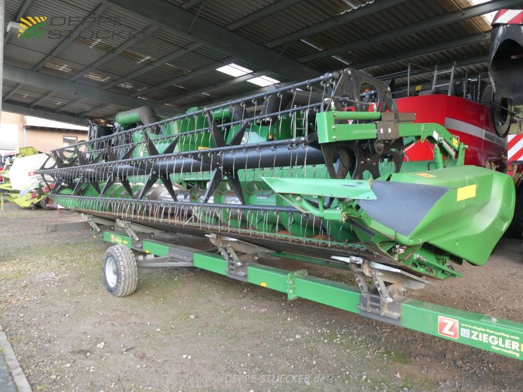 Mähdrescher of the type John Deere T560i HM mit 625X, Gebrauchtmaschine in Lauterberg/Barbis (Picture 20)