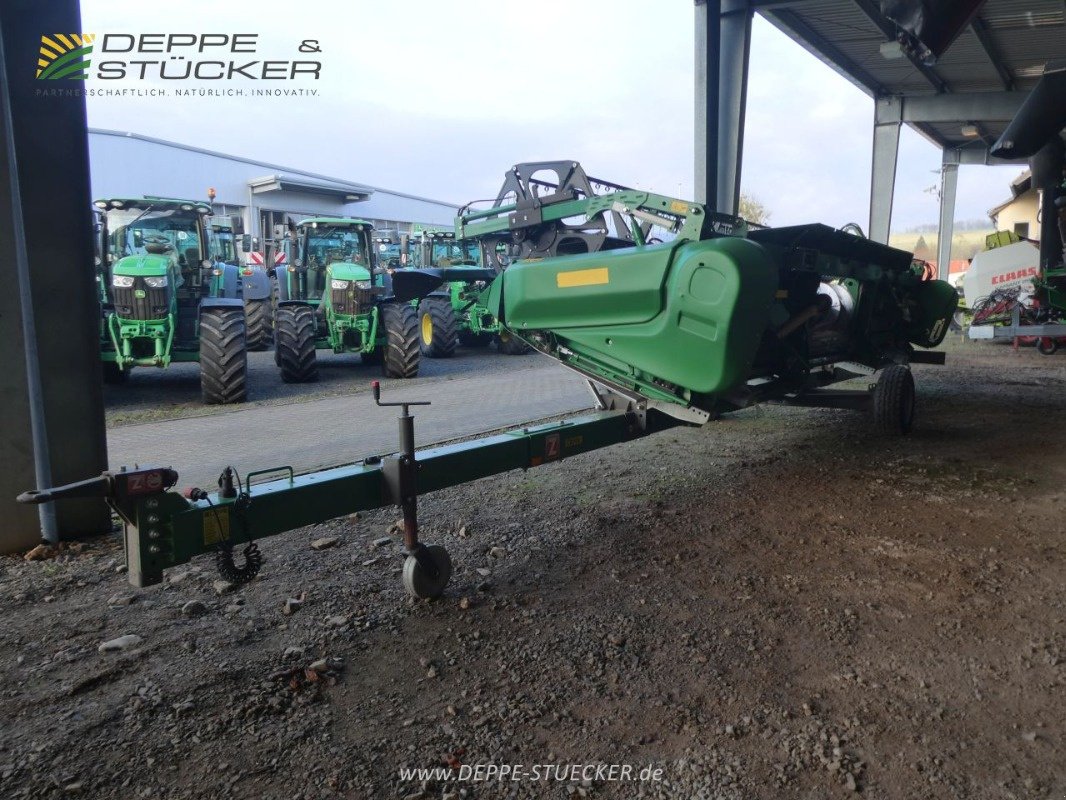 Mähdrescher of the type John Deere T560i HM mit 625X, Gebrauchtmaschine in Lauterberg/Barbis (Picture 21)