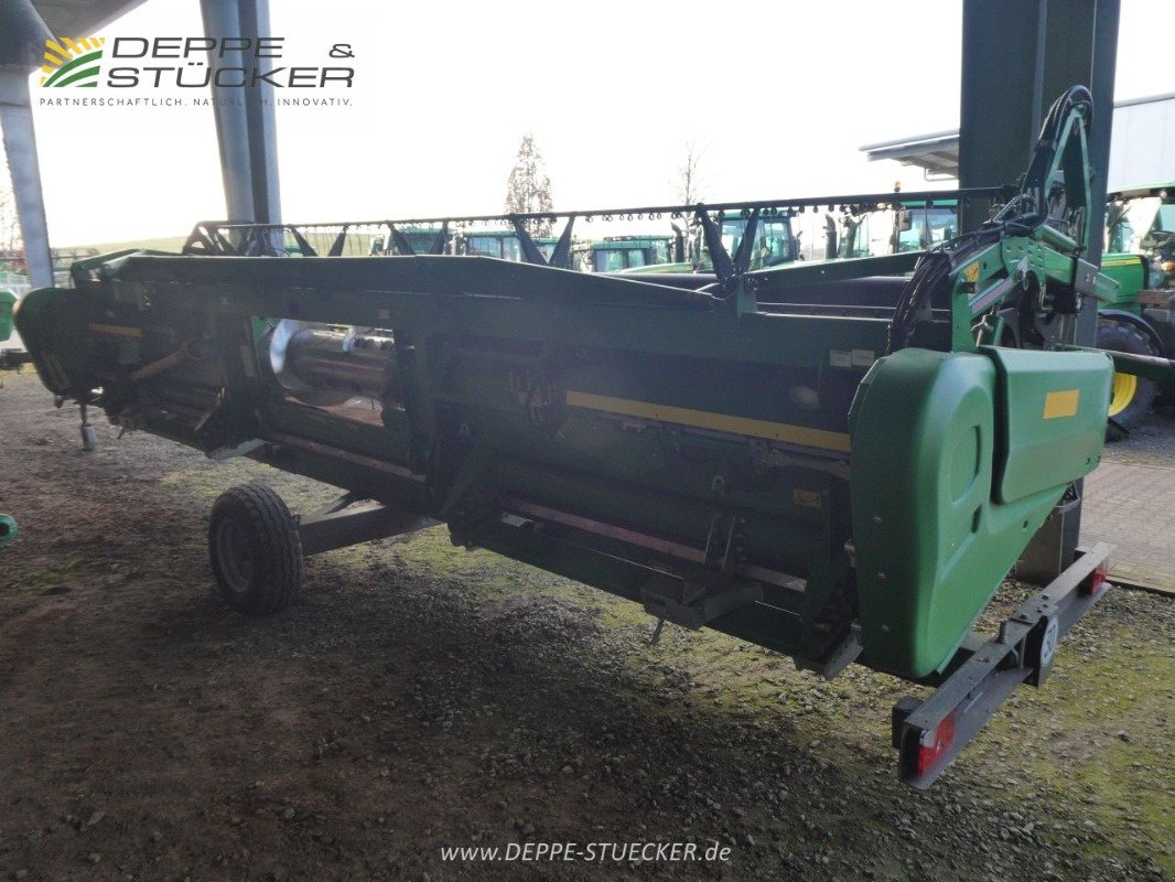 Mähdrescher of the type John Deere T560i HM mit 625X, Gebrauchtmaschine in Lauterberg/Barbis (Picture 24)