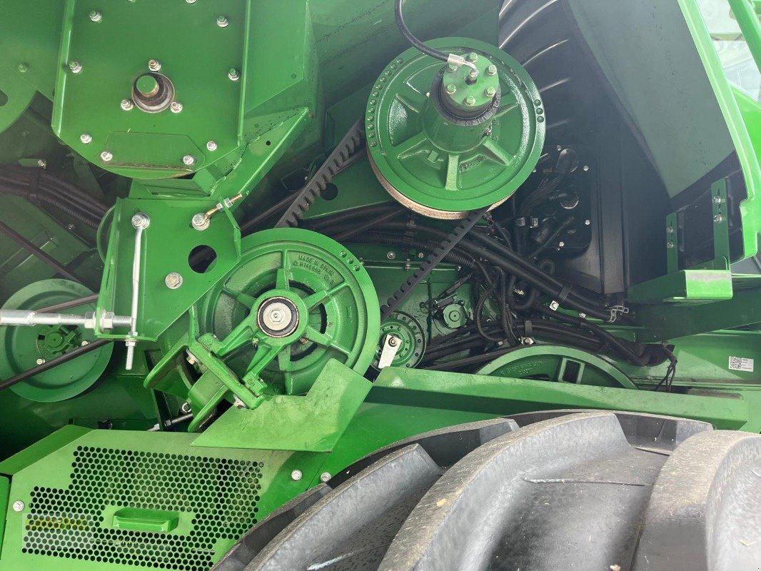 Mähdrescher typu John Deere T560i HM ProDrive 40Km/h inkl. John Deere 625X, Gebrauchtmaschine v Euskirchen (Obrázek 22)