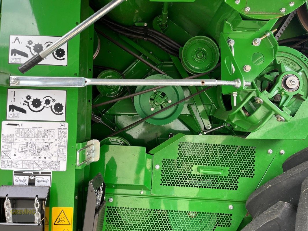 Mähdrescher typu John Deere T560i HM ProDrive 40Km/h inkl. John Deere 625X, Gebrauchtmaschine v Euskirchen (Obrázek 23)