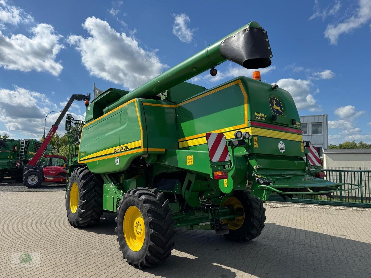 Mähdrescher of the type John Deere T560i HM, Gebrauchtmaschine in Steinwiesen (Picture 8)