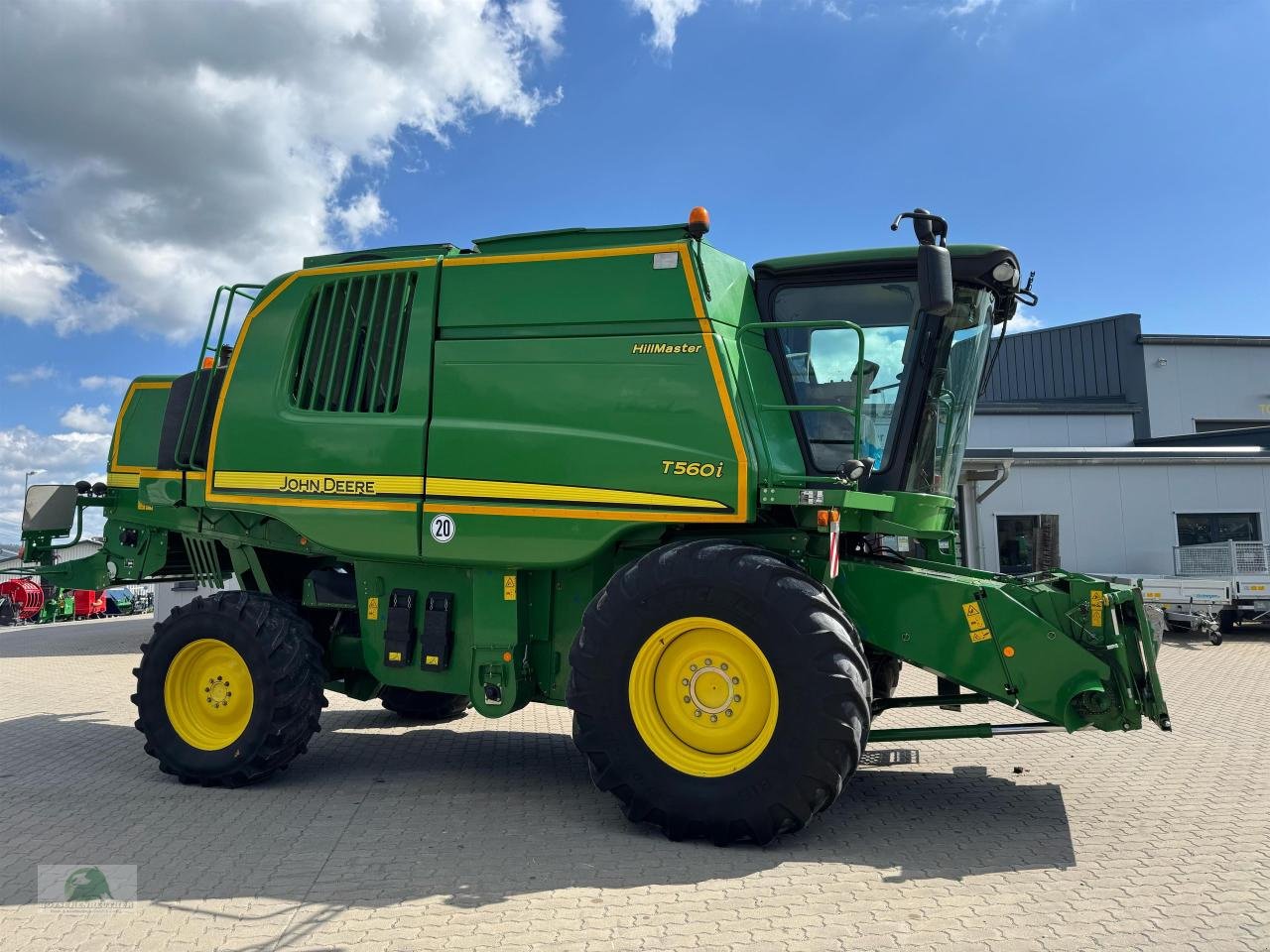 Mähdrescher of the type John Deere T560i HM, Gebrauchtmaschine in Steinwiesen (Picture 10)