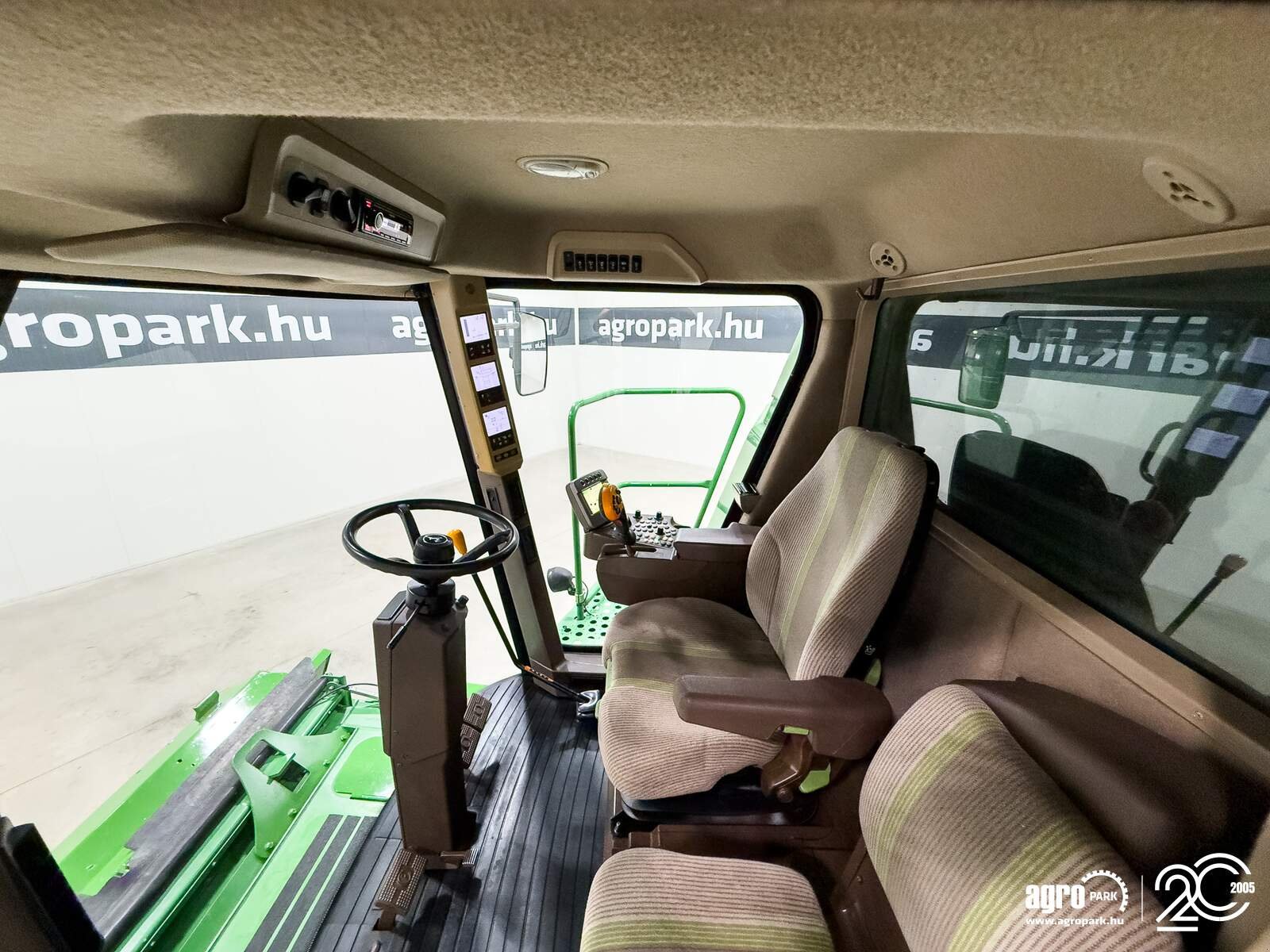 Mähdrescher typu John Deere T660 4WD 6 walkers, 622R, yield and moisture measurement, drum speed reducer, Gebrauchtmaschine v Csengele (Obrázek 11)