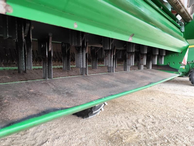 Mähdrescher of the type John Deere T660 HM, Gebrauchtmaschine in VERDUN (Picture 10)