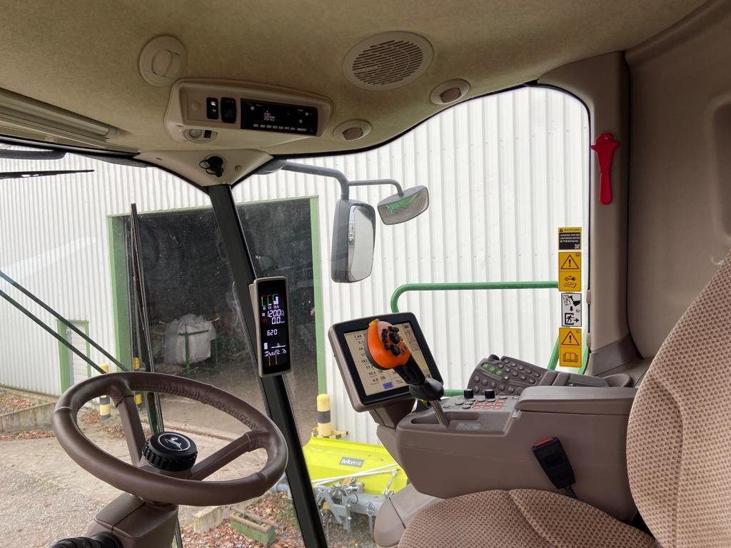 Mähdrescher typu John Deere T660 MY23 ProD 30, Gebrauchtmaschine v Neubrandenburg (Obrázek 9)