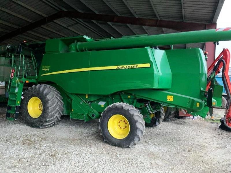 Mähdrescher tip John Deere T660, Gebrauchtmaschine in SAINT-GERMAIN DU PUY (Poză 2)