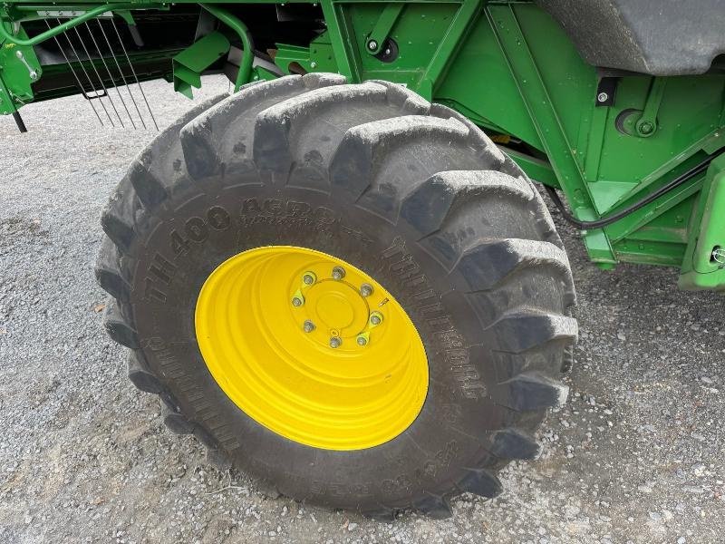 Mähdrescher tip John Deere T660, Gebrauchtmaschine in ESCAUDOEUVRES (Poză 11)