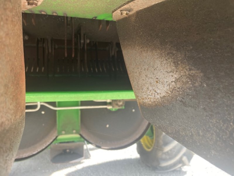 Mähdrescher typu John Deere T660, Gebrauchtmaschine v CHAUMESNIL (Obrázek 8)