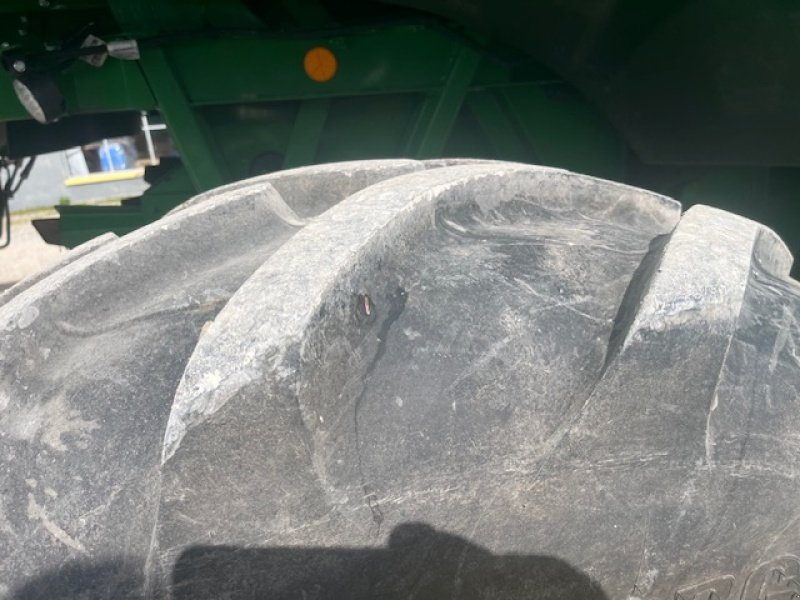 Mähdrescher typu John Deere T660, Gebrauchtmaschine v CHAUMESNIL (Obrázek 2)