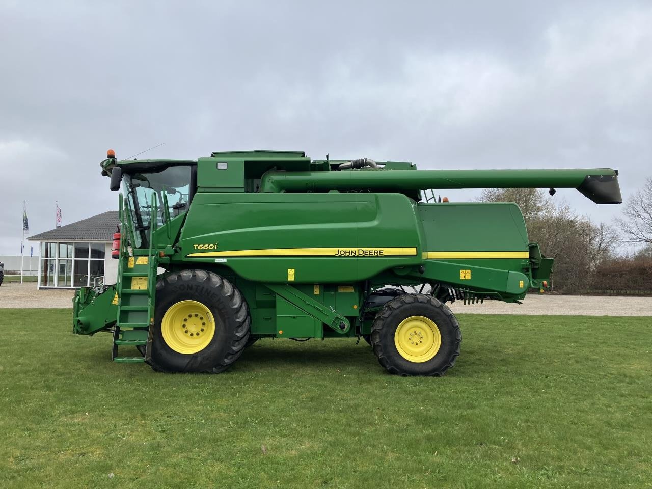 Mähdrescher типа John Deere T660I, Gebrauchtmaschine в Holstebro (Фотография 1)